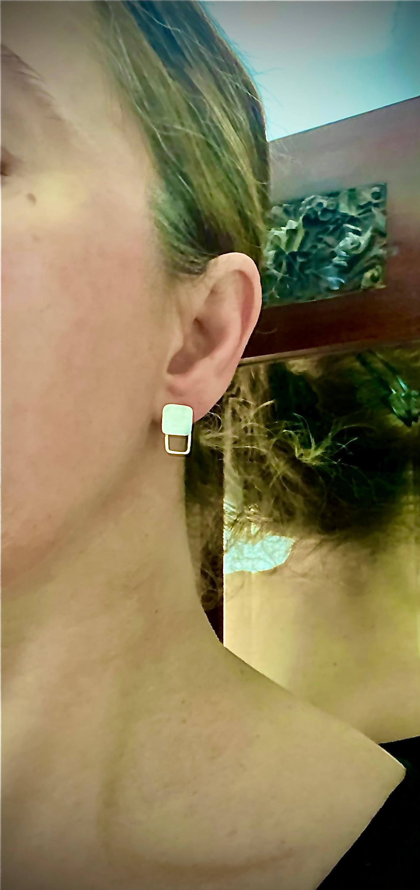 SQUARED INTEND EARRINGS