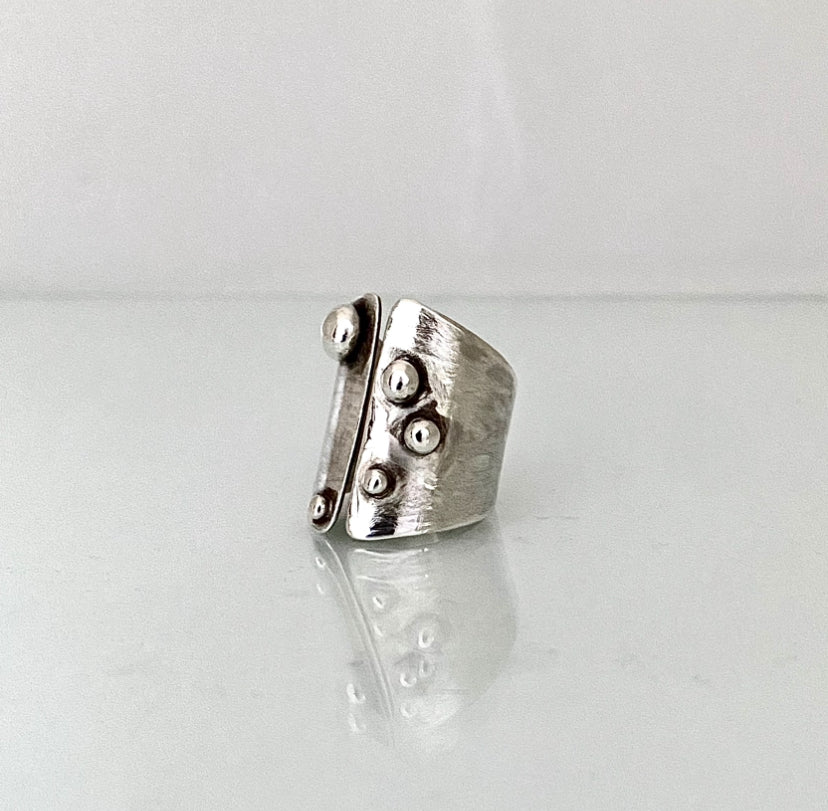Echos di Firenze – Sculptural Sterling Silver Ring  (Adjustable Size)