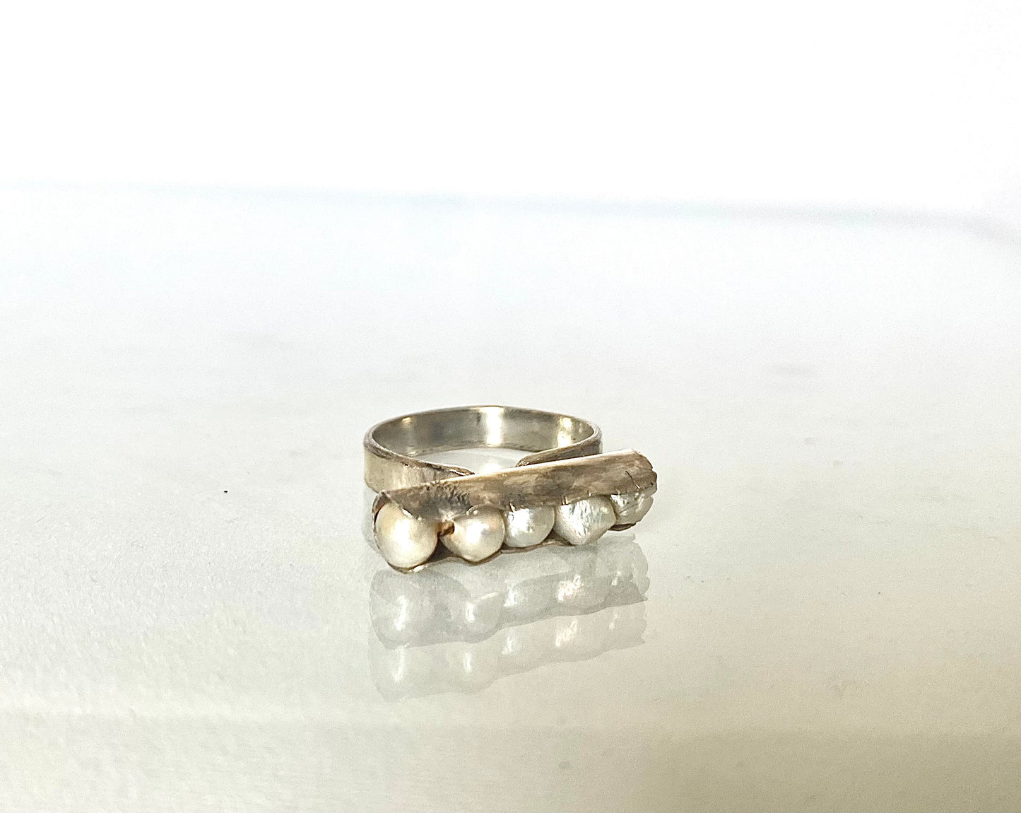 PEARL BAR – Adjustable Silver & Pearl Ring