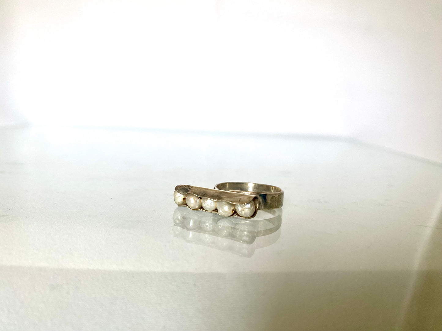 PEARL BAR – Adjustable Silver & Pearl Ring